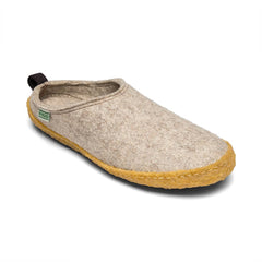 Kyrgies Outdoor Wool Slides in a beige color with a flexible design, perfect for indoor and outdoor comfort.