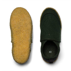 Tengries Walkabouts black comfortable casual footwear with flexible design and breathable fabric.