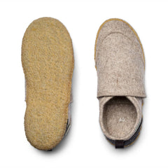 Tengries Walkabouts black comfortable casual footwear with flexible design and breathable fabric.